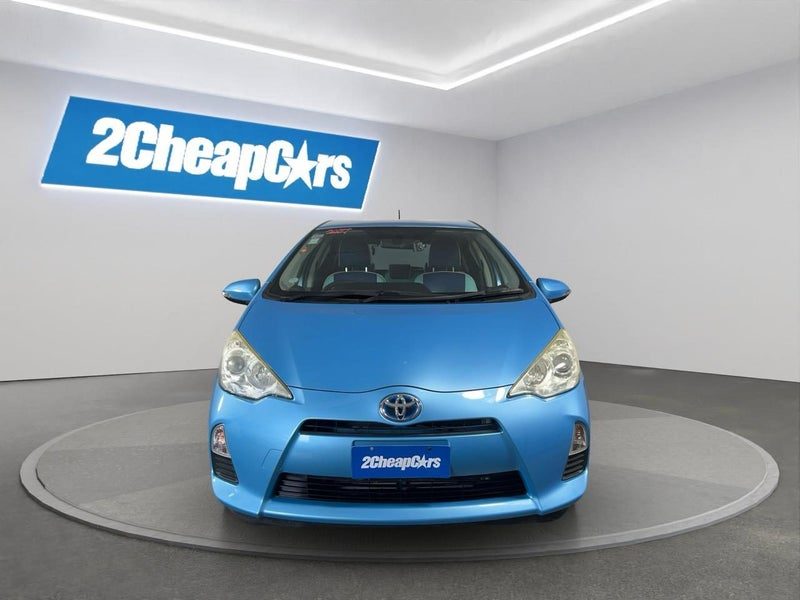 2013 Toyota Aqua S, photo 2