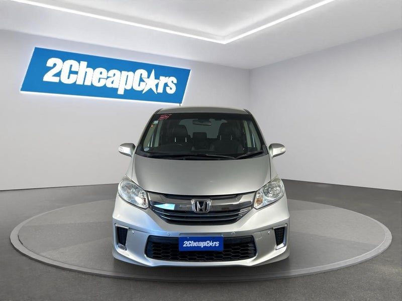 2014 Honda Freed HYBRID 7 SEATER, photo 2