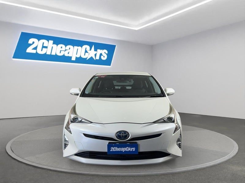 2016 Toyota Prius New Shape S, photo 2