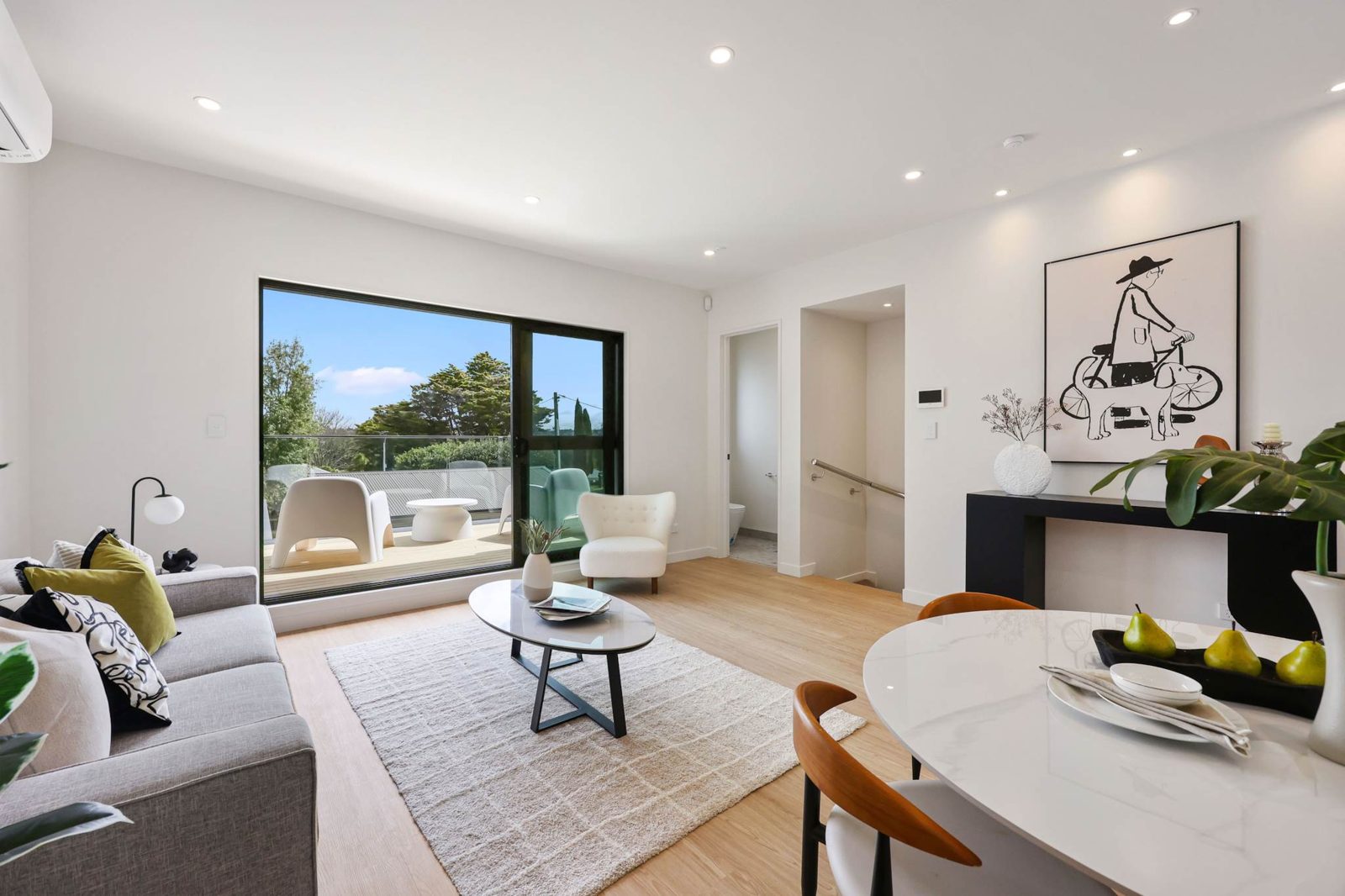 10-17/4 Springbank Lane, Te Atatu Peninsula, photo 8