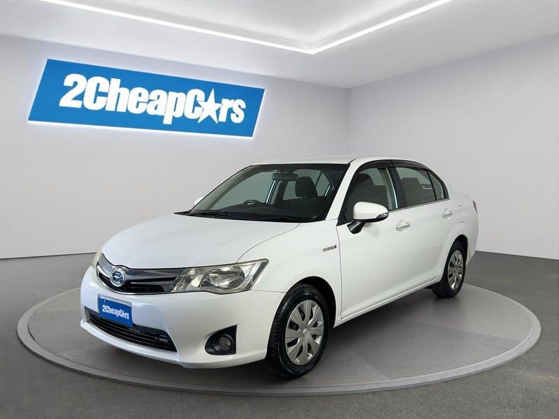2013 Toyota Corolla Axio Hybrid