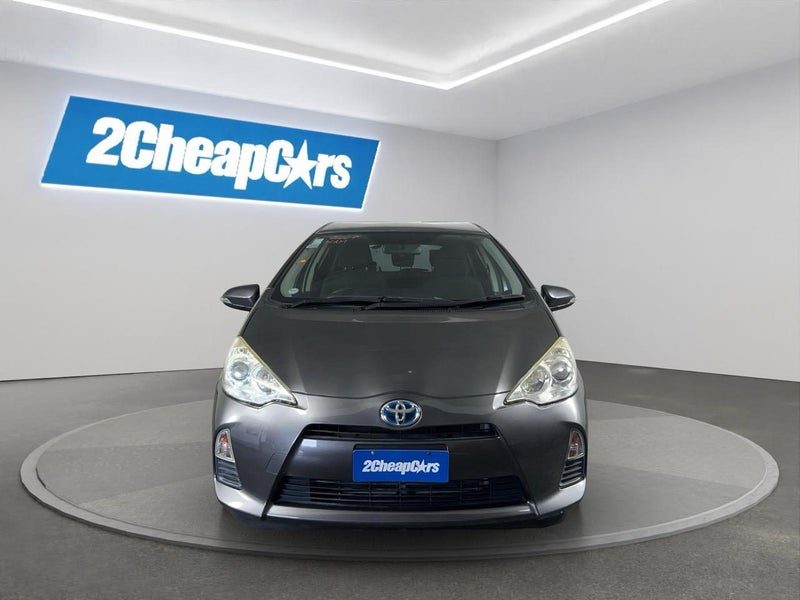 2013 Toyota Aqua S, photo 2
