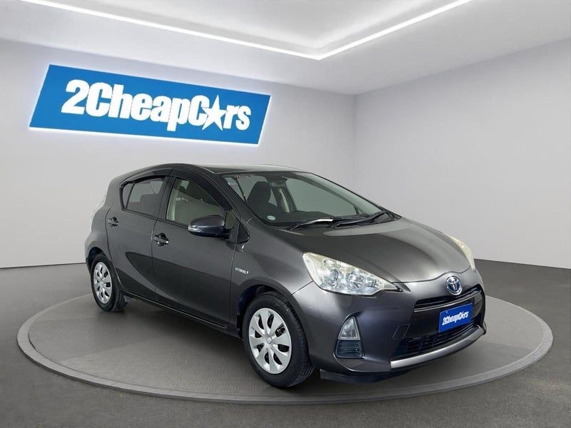 2013 Toyota Aqua S, photo 3