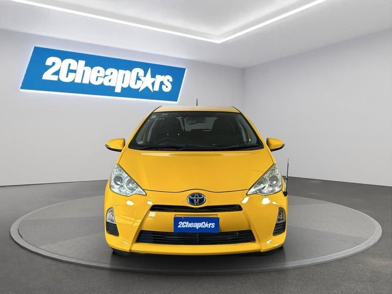 2012 Toyota Aqua S, photo 2