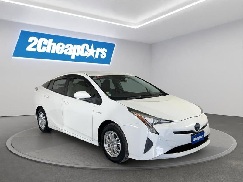 2018 Toyota Prius Hybrid New Shape, photo 3