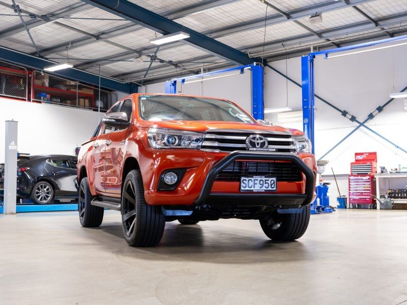 2017 Toyota Hilux SR5, photo 3