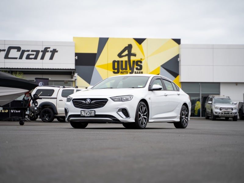 2018 Holden Commodore RS
