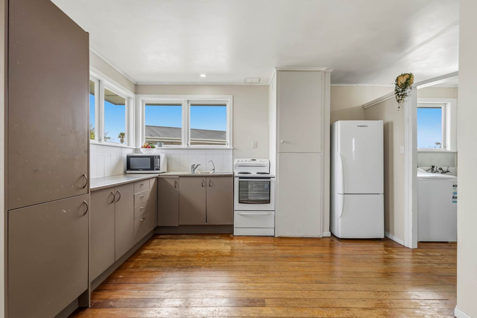 6 Winiata Terrace, Papakura, photo 9