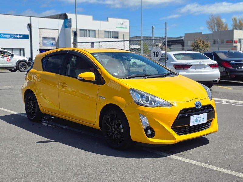 2016 Toyota Aqua S Model SAFETY PACKAGE EDITION, photo 3