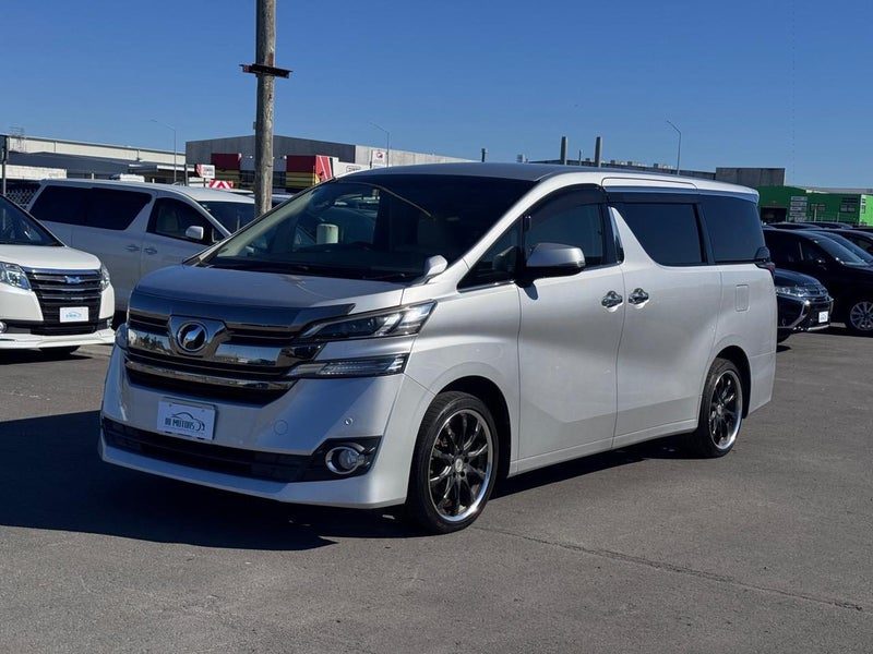 2015 Toyota Vellfire 8 Seater