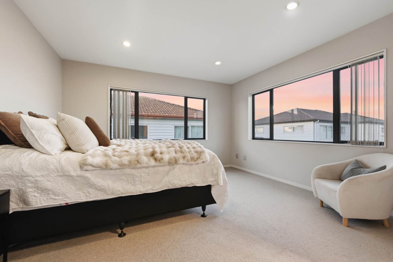 35 Dromoland Drive, Flat Bush, photo 19
