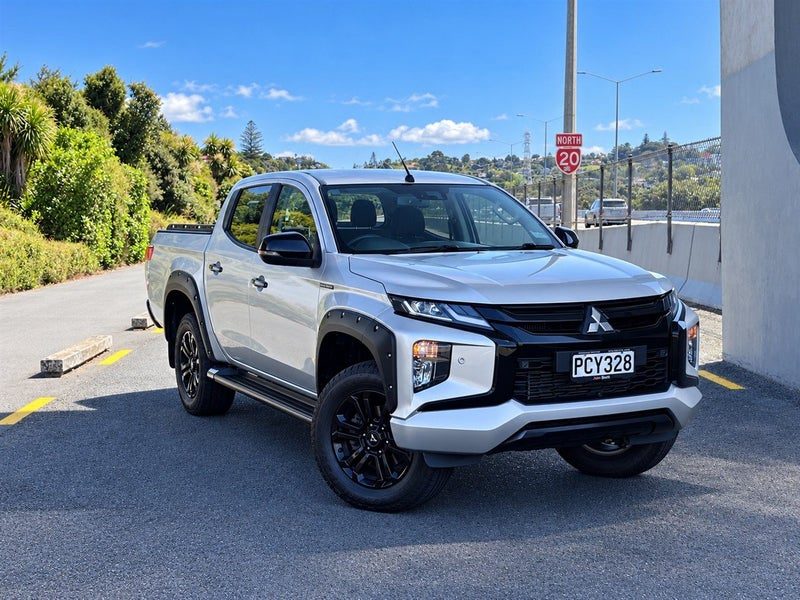 2022 Mitsubishi Triton 4WD / BLACK EDITION / 2.4D