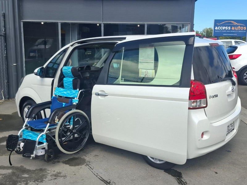 2012 Toyota Porte Welcab Mobility