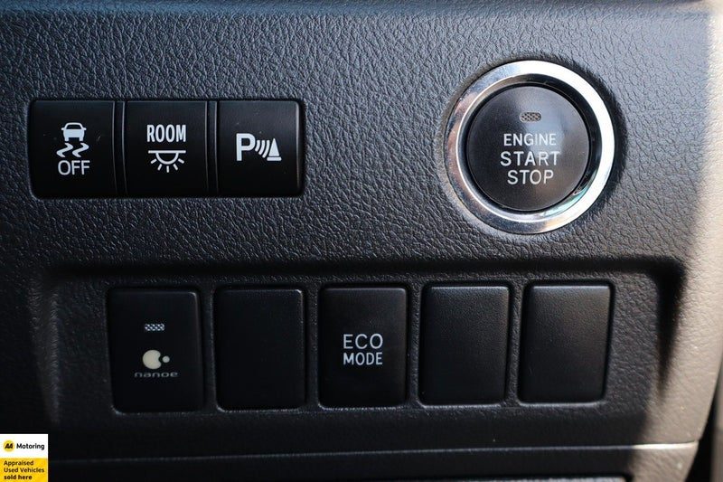 2012 Toyota Vellfire 2.4Z 7 seaters, photo 3