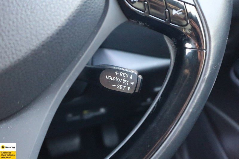 2017 Toyota C-HR G Full Bodykit / Cruise Control, photo 3