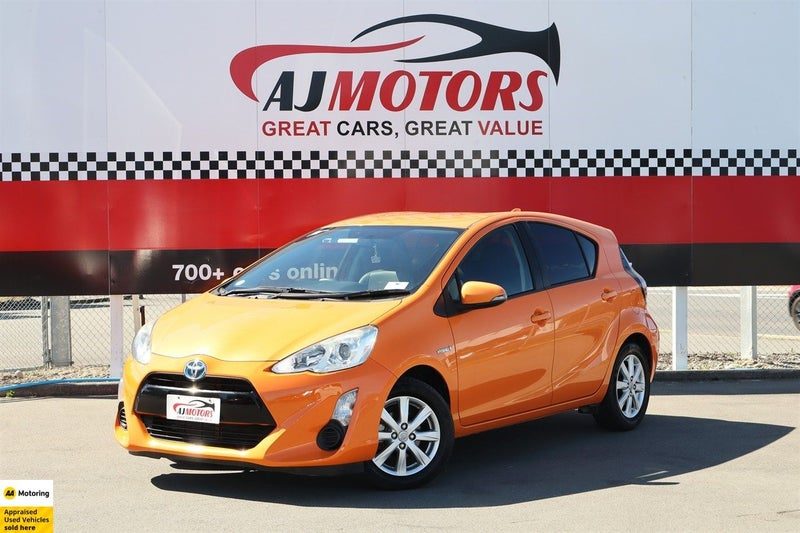 2015 Toyota Aqua S, photo 2