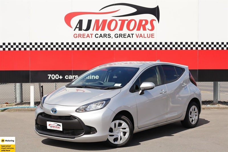 2021 Toyota Aqua Hybrid X Radar Cruise, photo 2