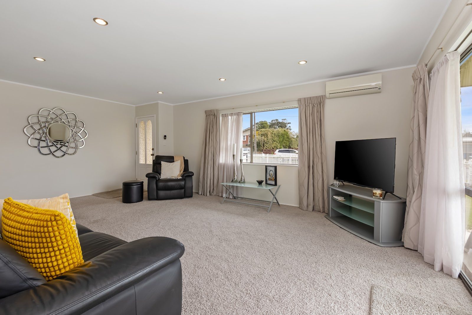 Flat 1/20 Pine Road, Orewa, photo 11