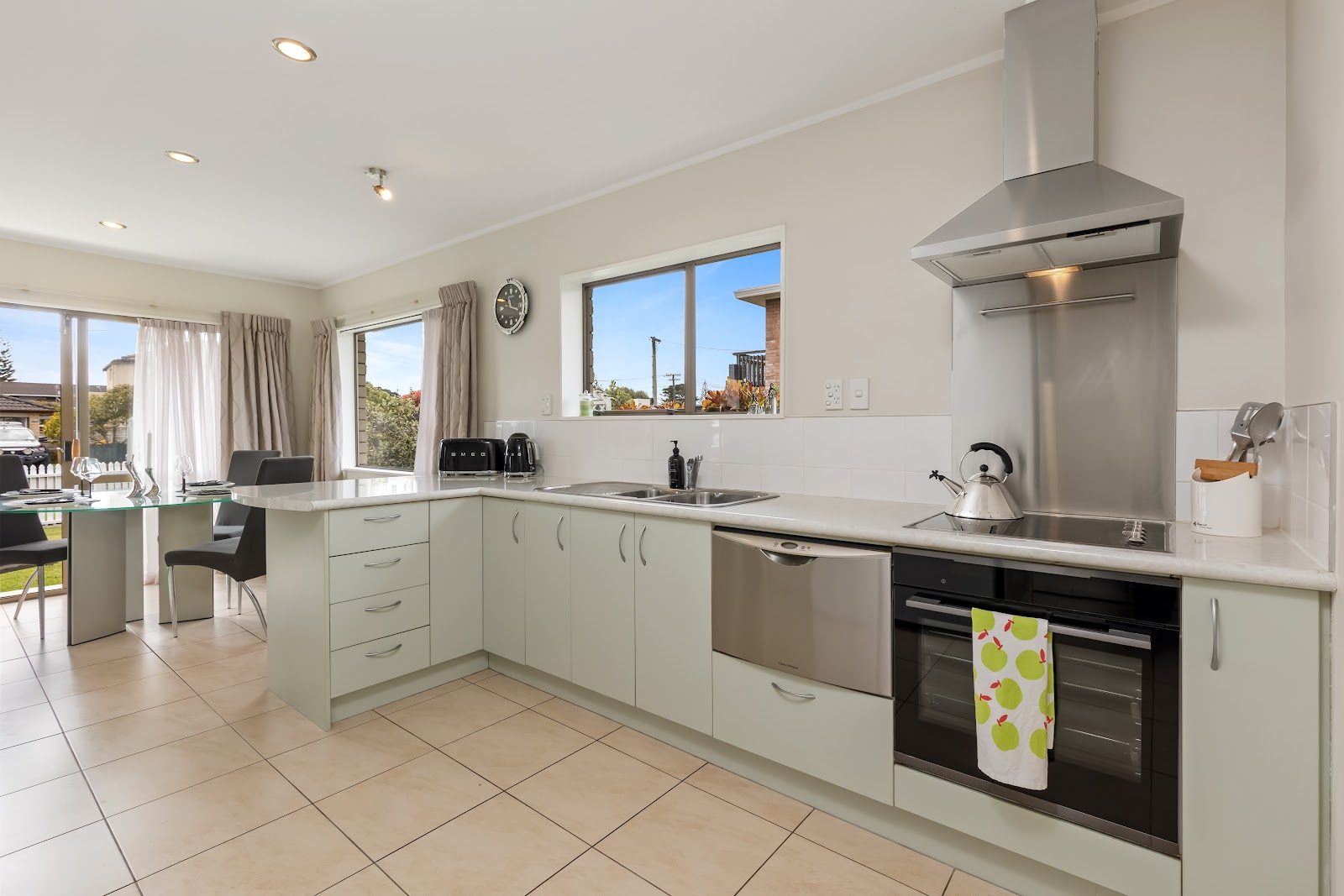 Flat 1/20 Pine Road, Orewa, photo 4
