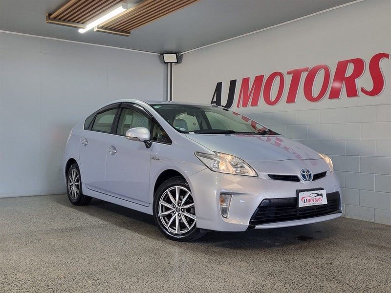 2015 Toyota Prius L