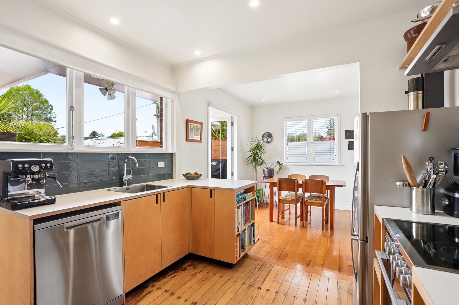 58 Routley Drive, Glen Eden, photo 10