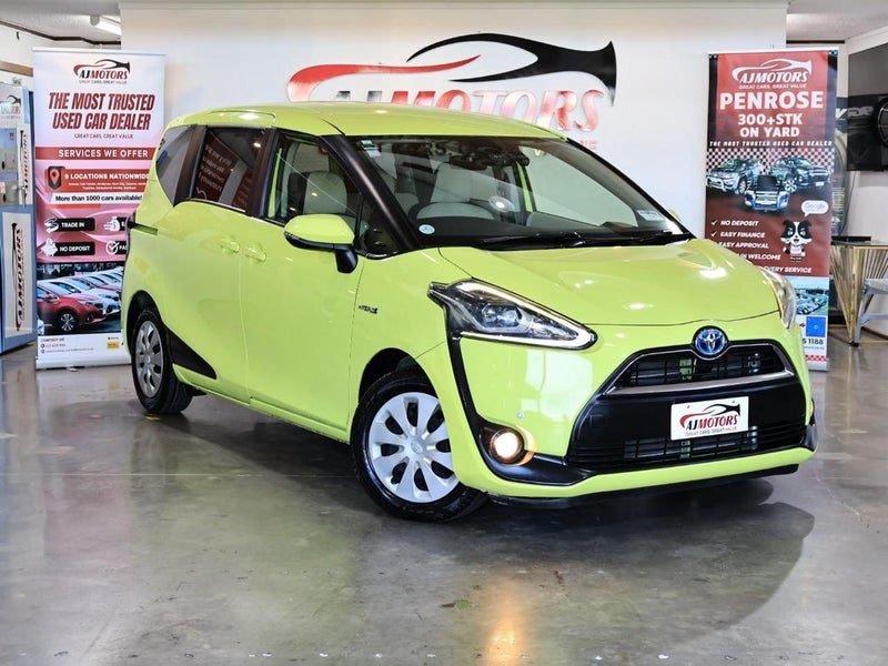 2016 Toyota Sienta HYBRID X/7 Seats