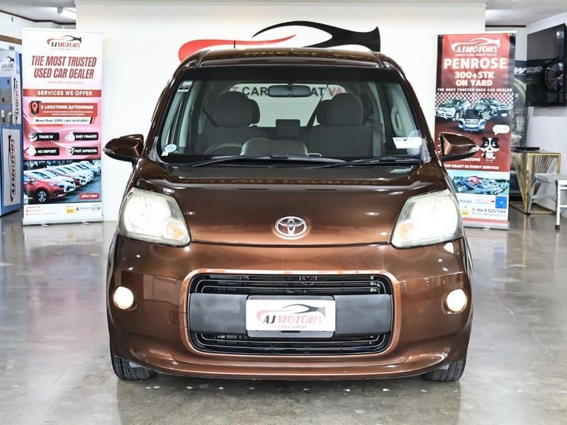 2013 Toyota Porte Push Start, photo 2