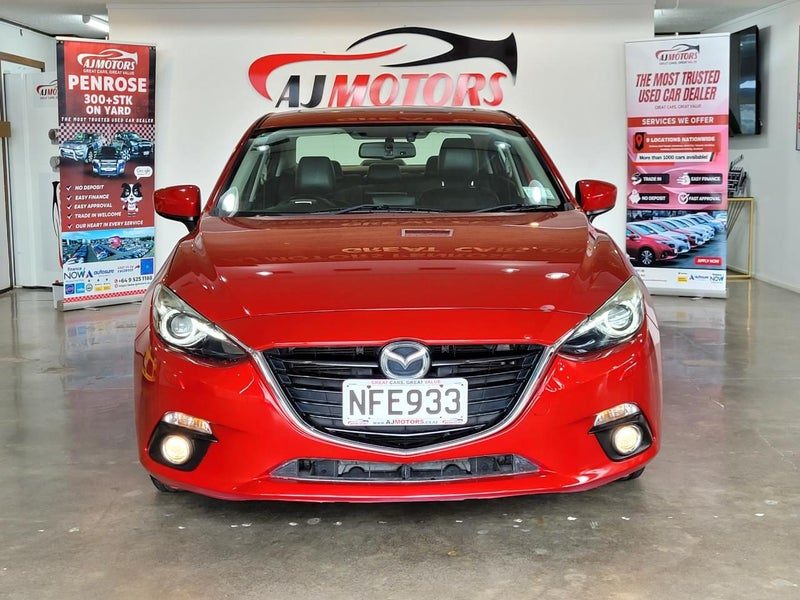 2015 Mazda 3 Axela, photo 2