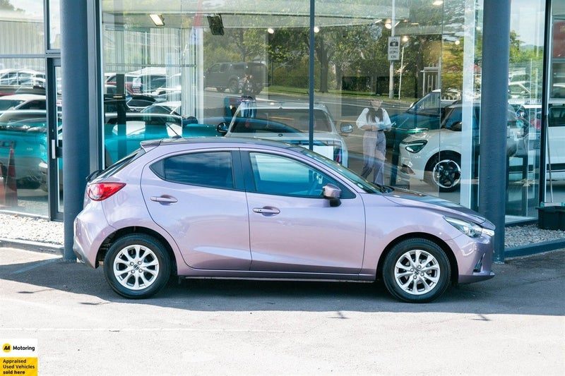 2014 Mazda Demio, photo 3