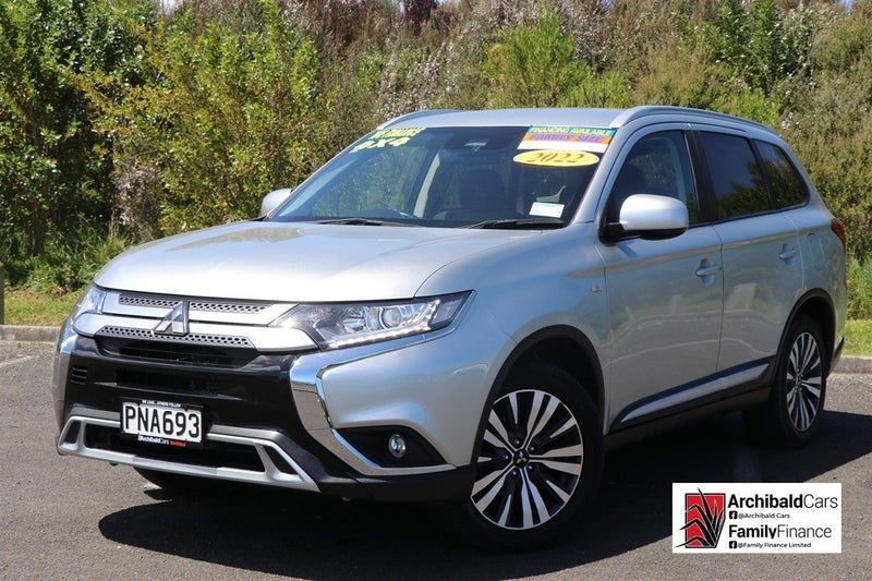 2022 Mitsubishi Outlander LS 2.4P/4WD/CVT