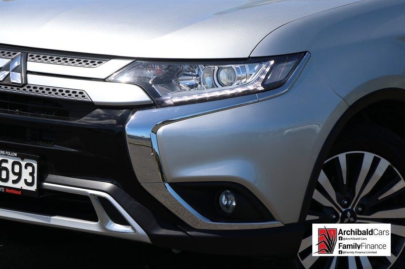 2022 Mitsubishi Outlander LS 2.4P/4WD/CVT, photo 2