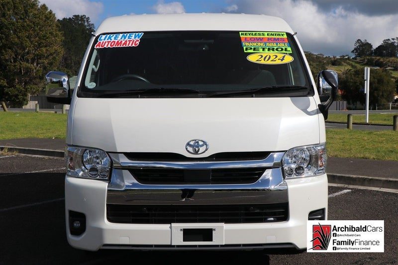 2024 Toyota Hiace GL, photo 3