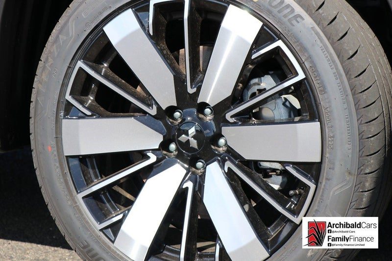 2026 Mitsubishi Outlander VRX PHEV/4WD/AT, photo 3