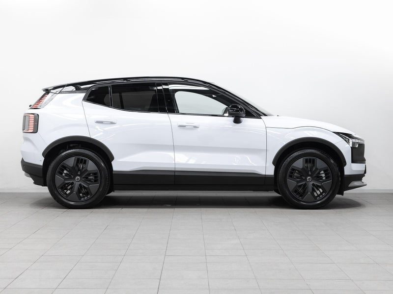 2027 Volvo EX30 Cross Country, photo 3