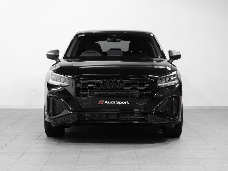 2026 Audi Q2 40 S-Line Quattro 2L 4WD, photo 2