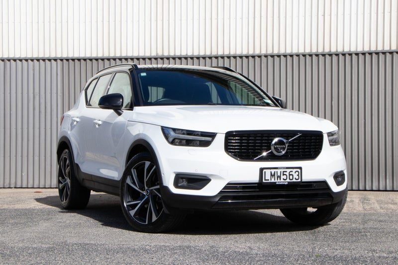 2018 Volvo XC40 T5 AWD R-Design 2.0P