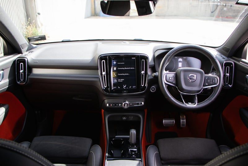 2018 Volvo XC40 T5 AWD R-Design 2.0P, photo 3