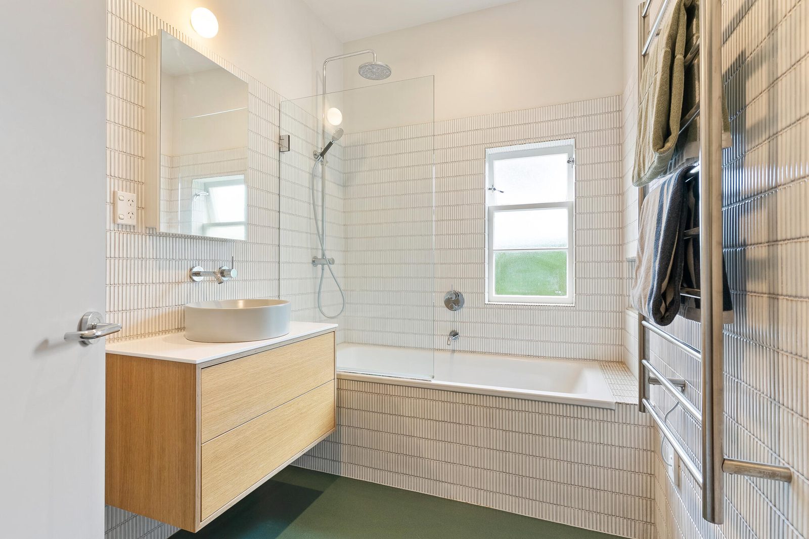 75 Owairaka Avenue, Mount Albert, photo 12