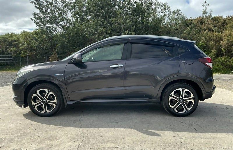 2015 Honda Vezel Hybrid, photo 2