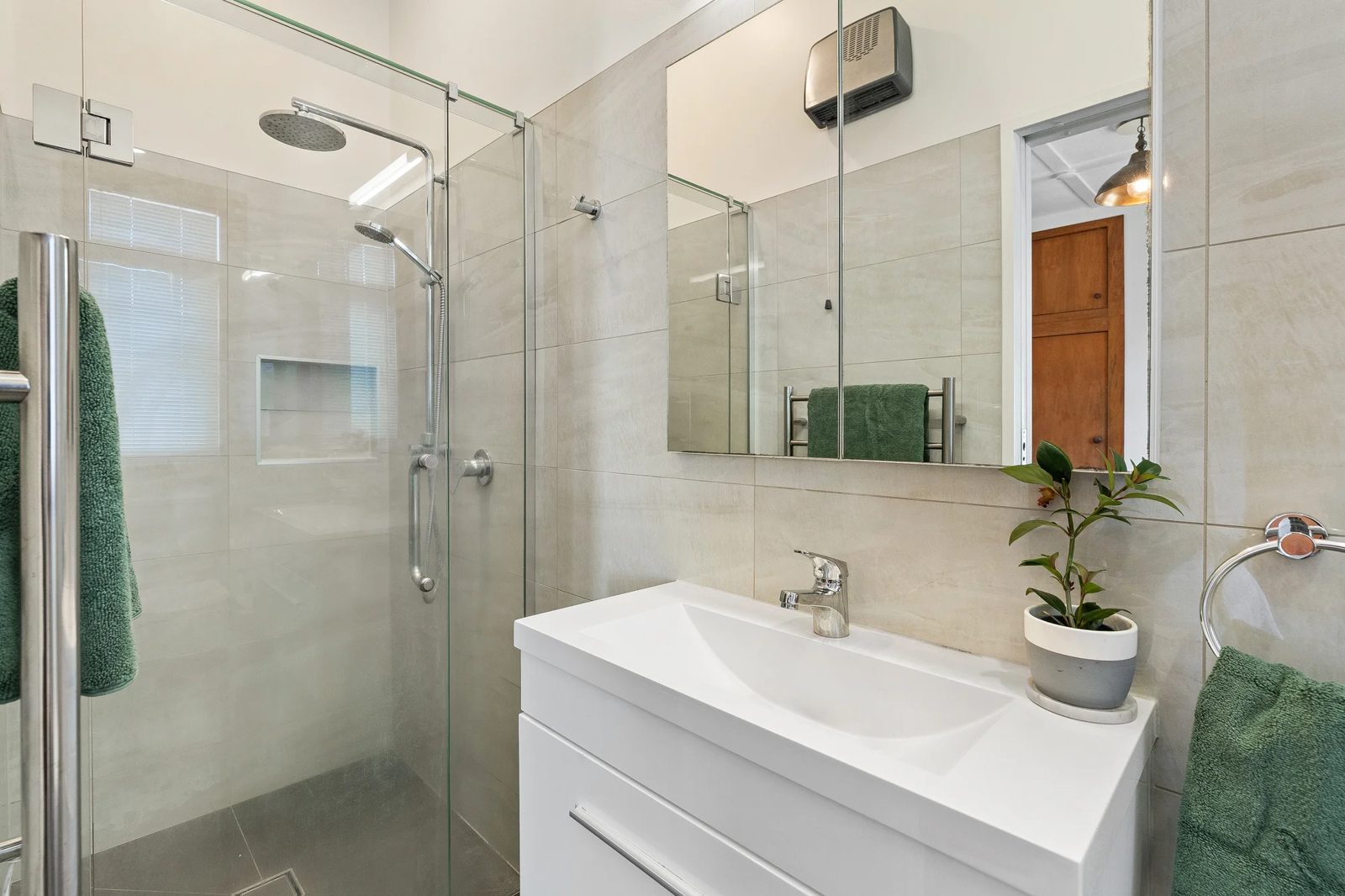77 Woodward Road, Mount Albert, photo 10