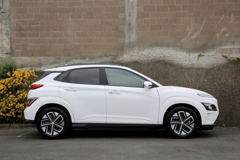 2022 Hyundai Kona Electric 64kWh *Long Range*, photo 2