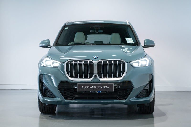 2026 BMW X1 xDrive25e M Sport, photo 3
