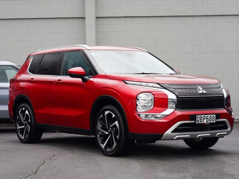 2023 Mitsubishi Outlander XLS 2.5P 4WD
