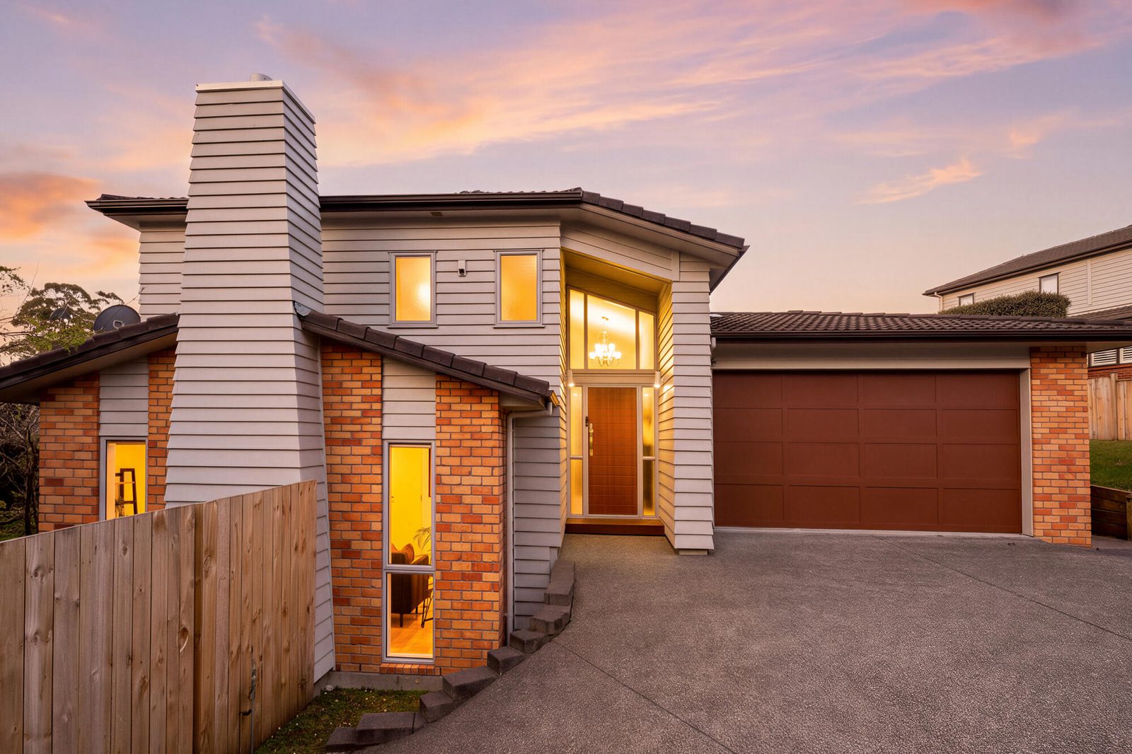 52 Sapperton Drive, Henderson, photo 1