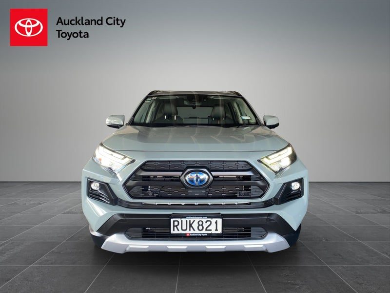 2022 Toyota RAV4 Hybrid, photo 2