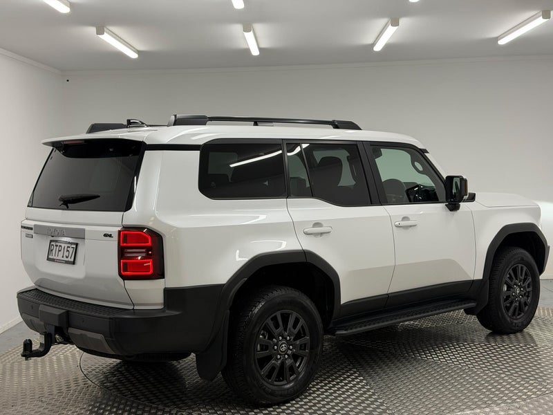 2026 Toyota Land Cruiser Prado GXL 2.8D Hybrid, photo 3