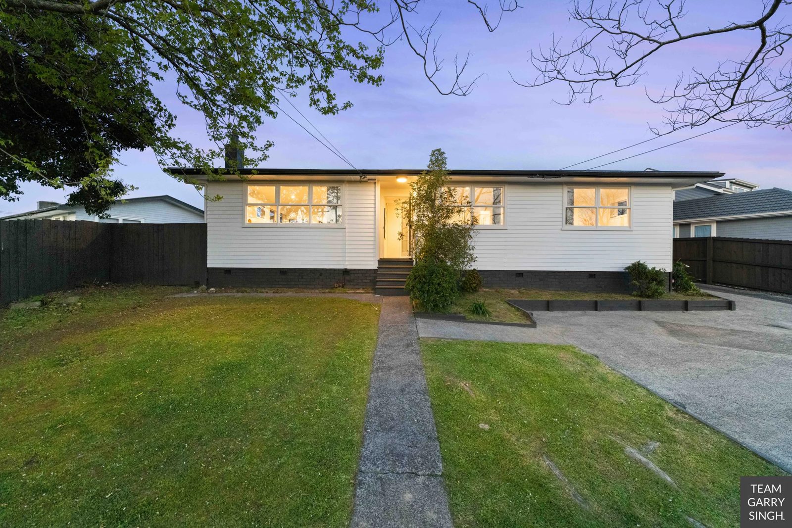 34 Antrim Crescent, Otara, photo 5