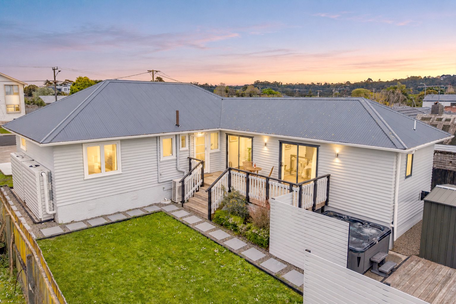 1/63 Lancaster Road, Beach Haven, photo 2