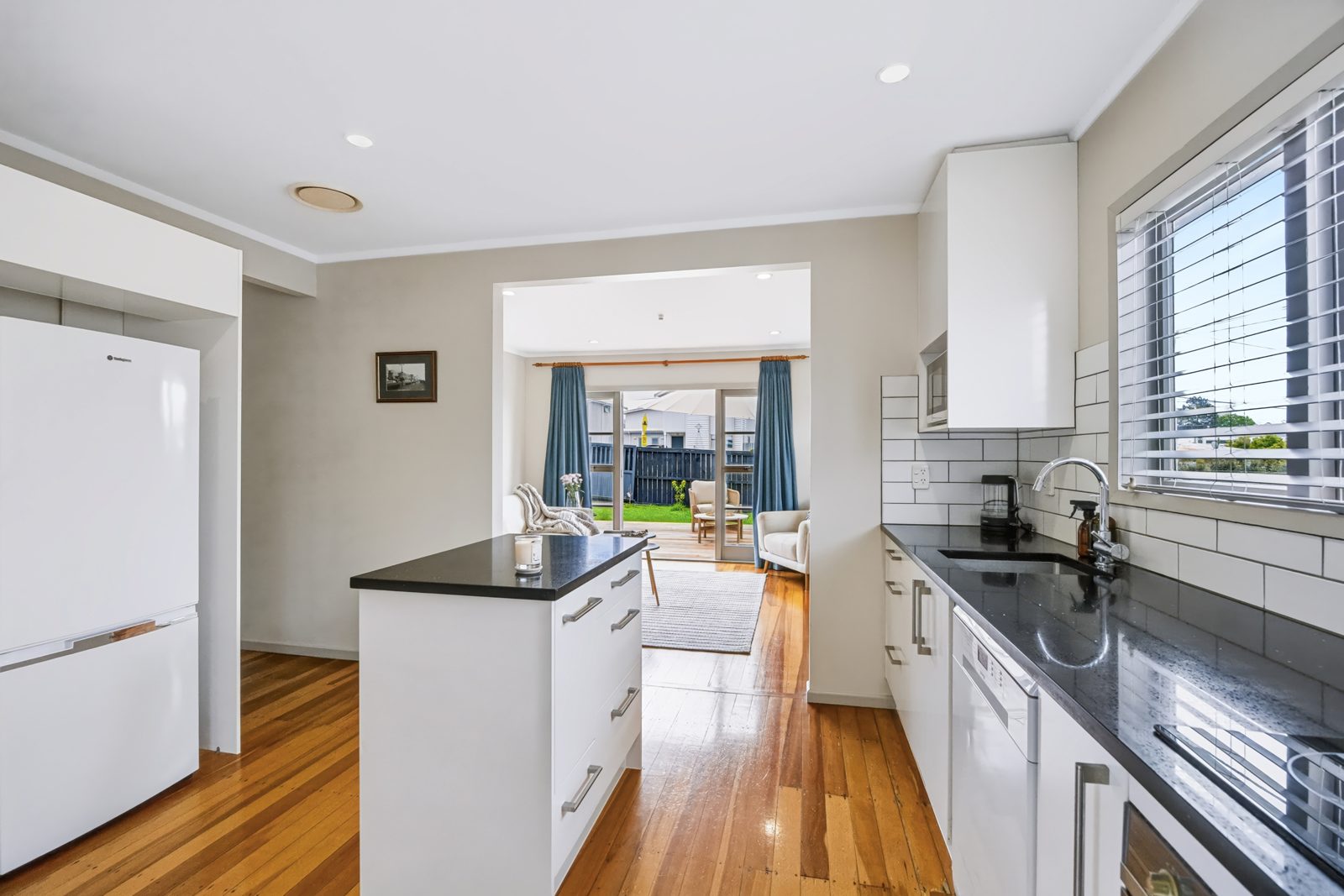 1/63 Lancaster Road, Beach Haven, photo 7