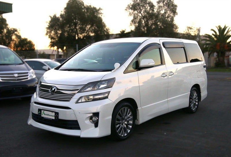 2013 Toyota Vellfire Z, photo 2